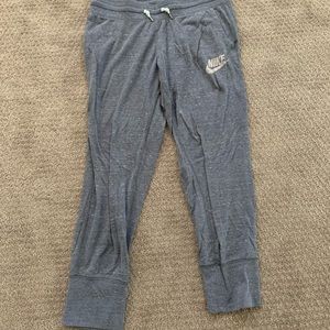 Nike capri joggers